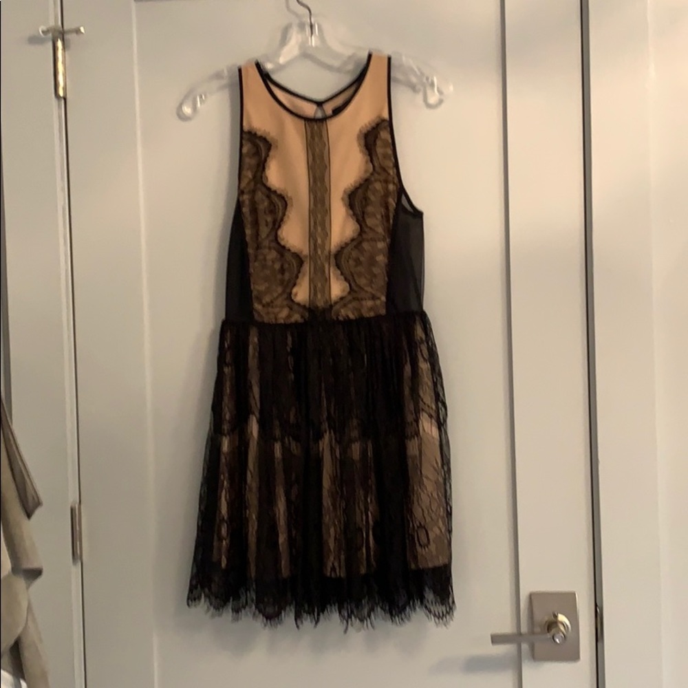 Delicate “ballet“ style dress.